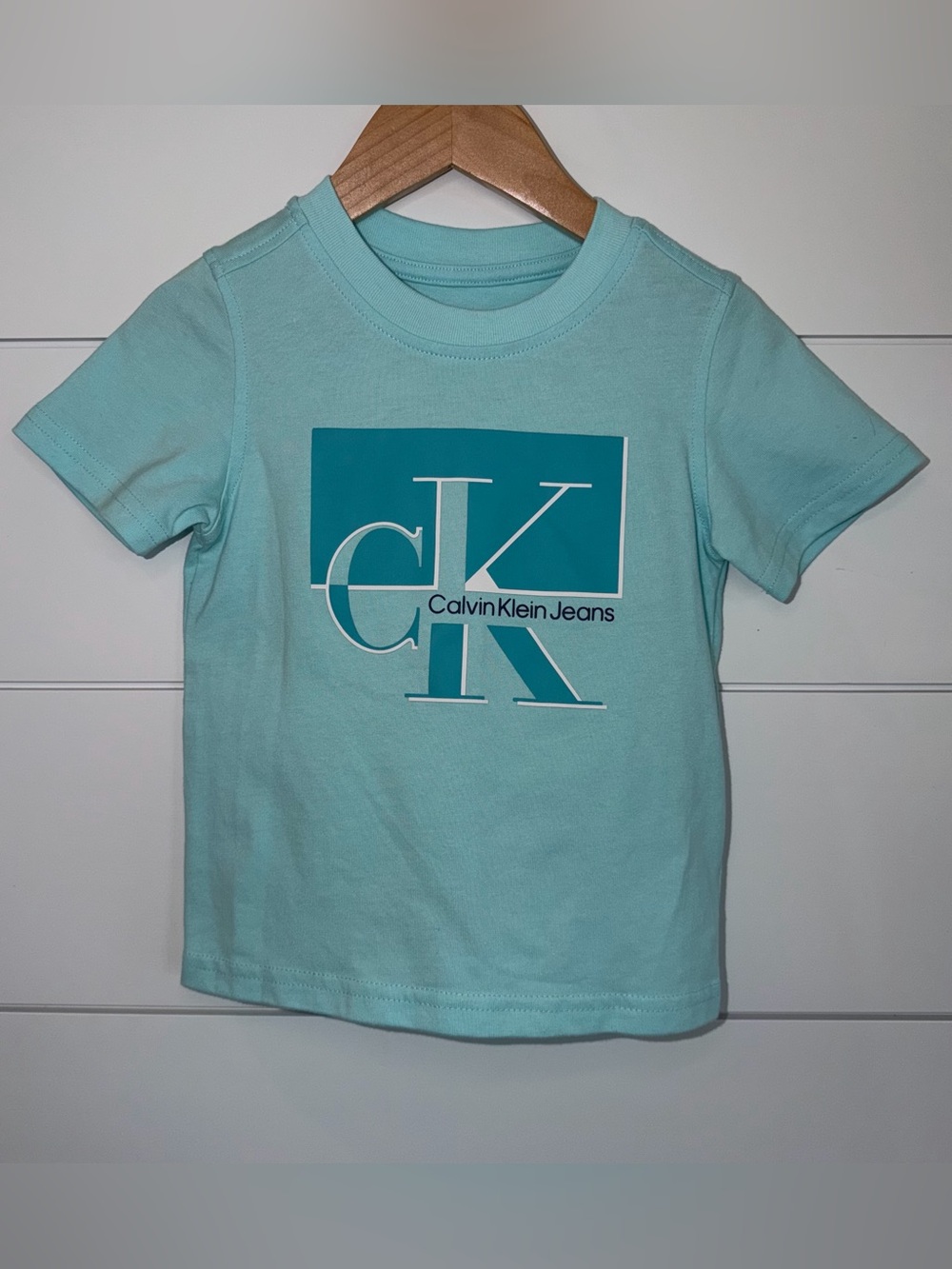 Calvin Klein Jeans Boys 2T Aqua Blue Graphic Tee EUC Toddler Streetwear Summer